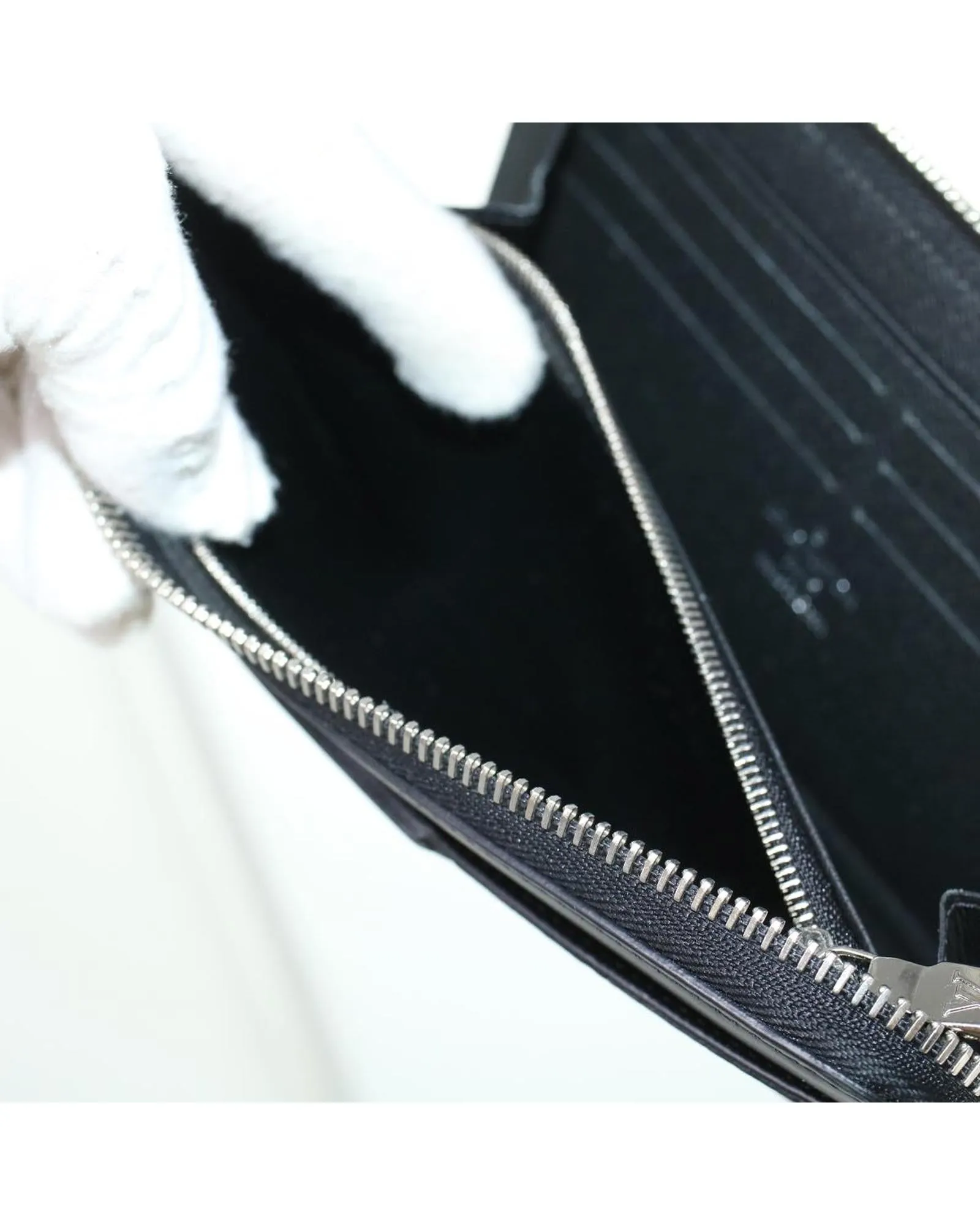Damier Graphite Long Wallet with Charm and Dust Bag