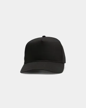 EN ES Strapback Black/Gold