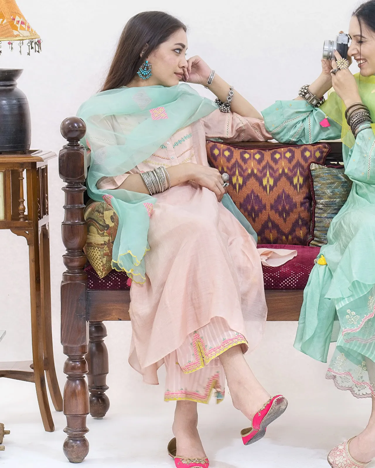 Gulnaaz Back Pleat Kurta Set