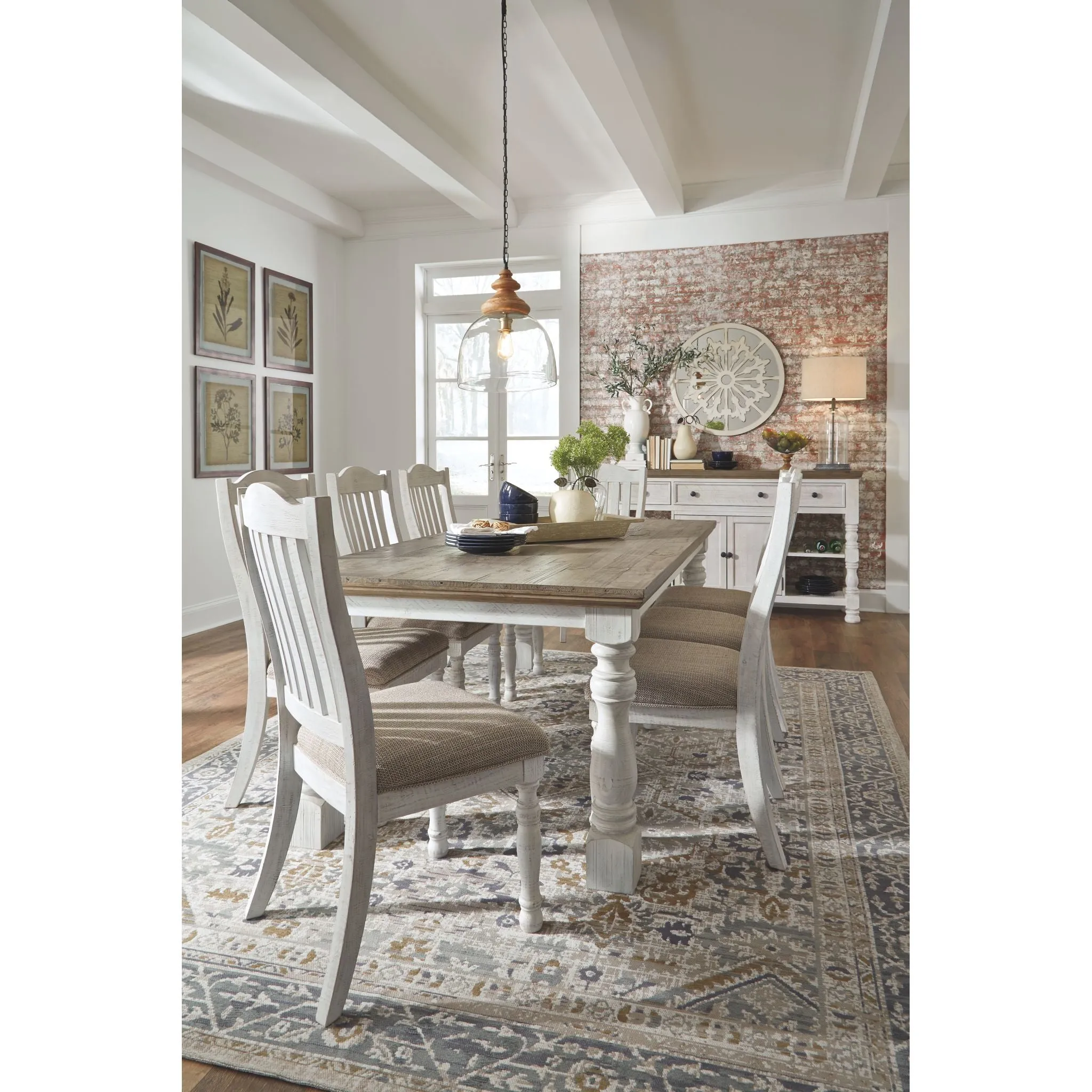 Havalance-Exclusive Dining Table