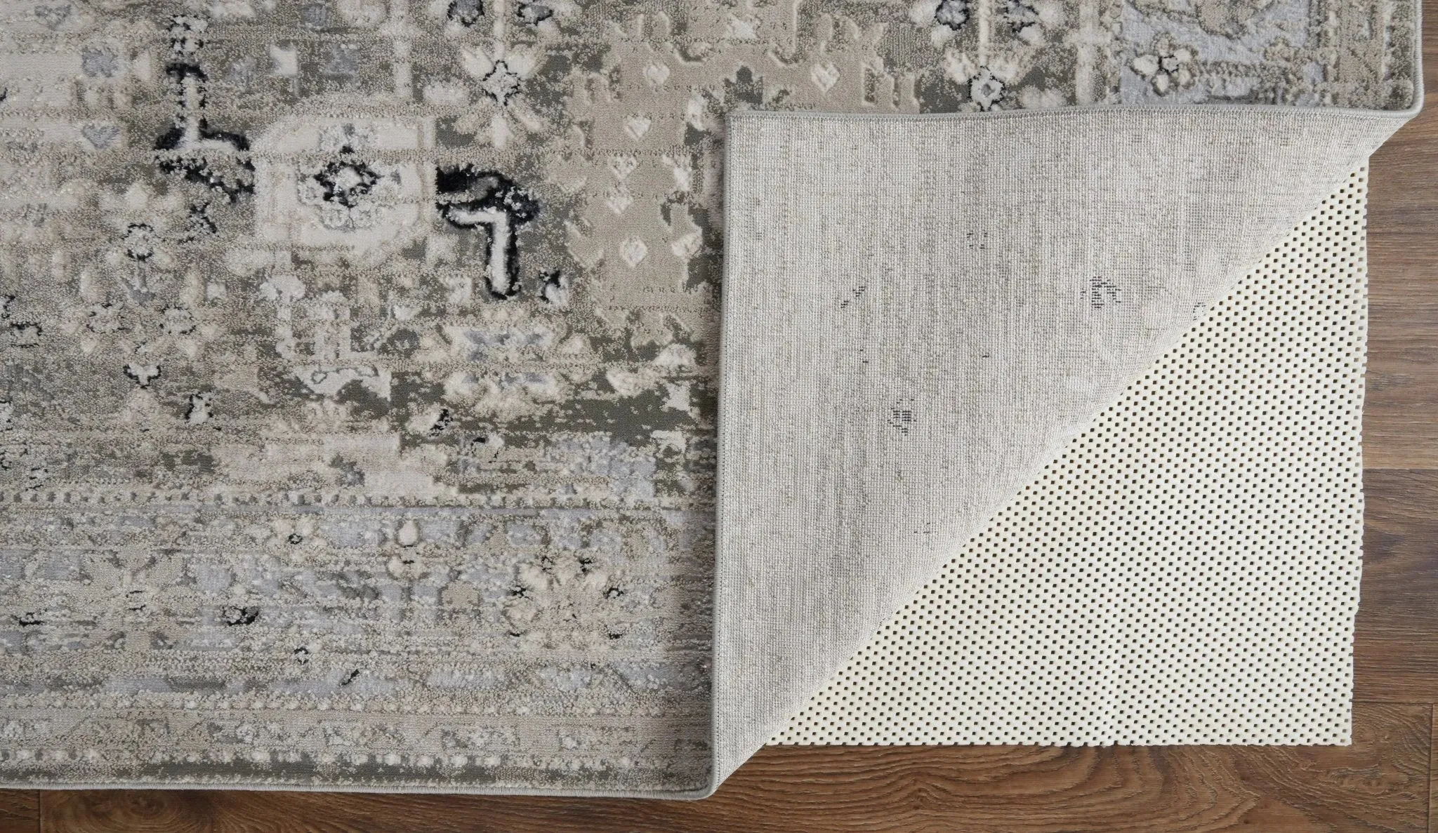 Macklaine MCK39FUF Beige/Silver Rug