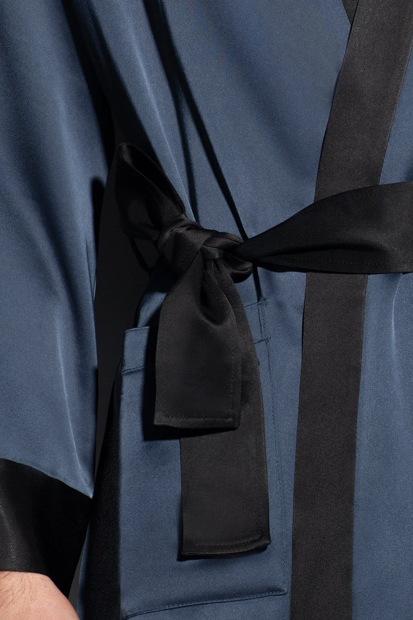 NIGHT REFLECTION ROBE