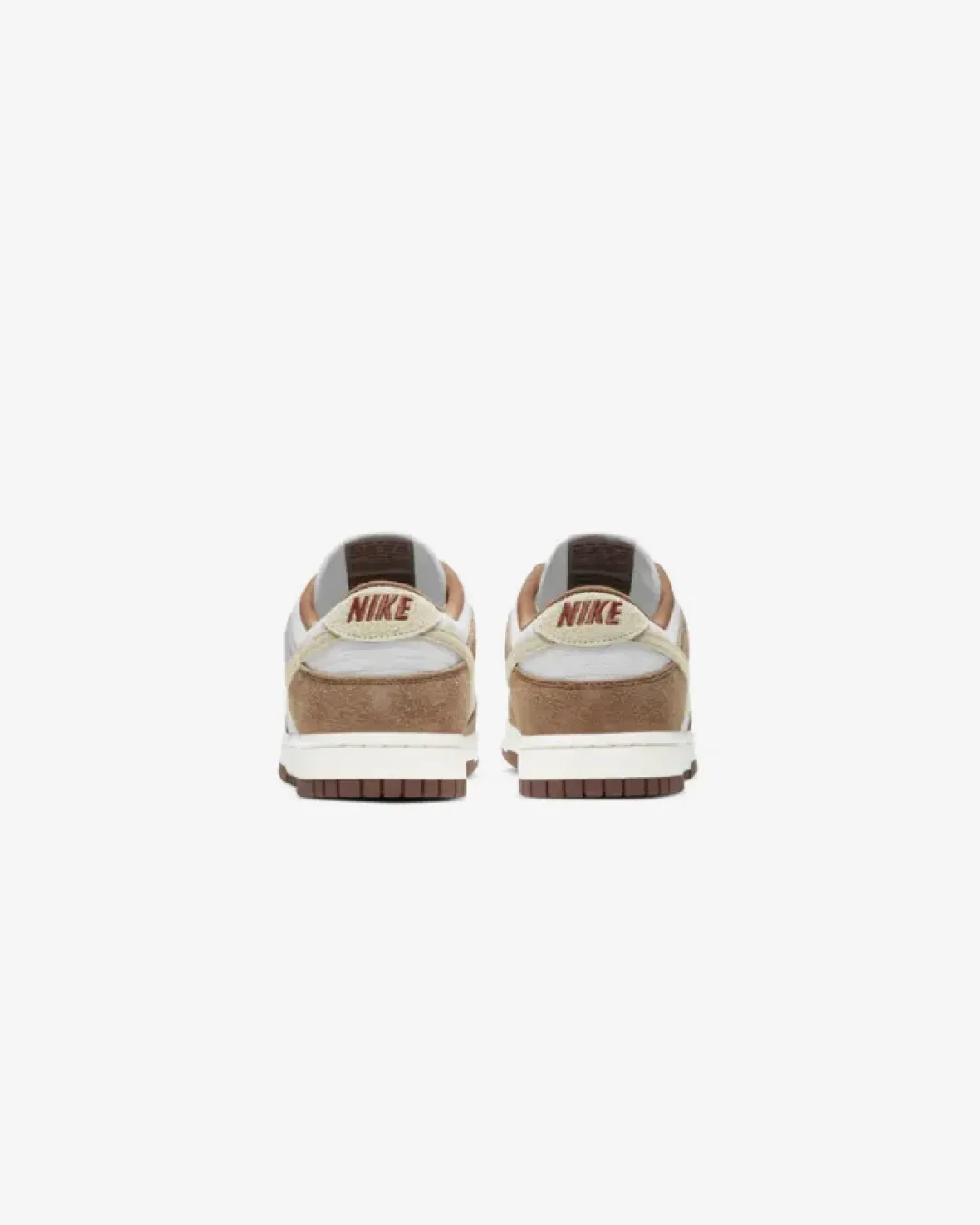 Nike SB Dunk Low ‘Medium Curry‘ Sneakers